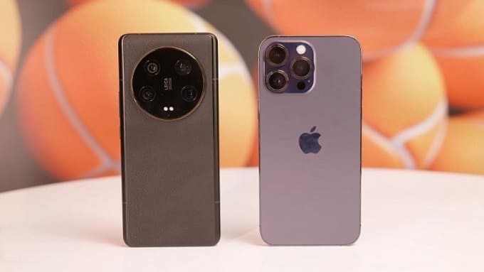 So sánh Xiaomi 13 Ultra và iPhone 14 Pro Max về thiết kế