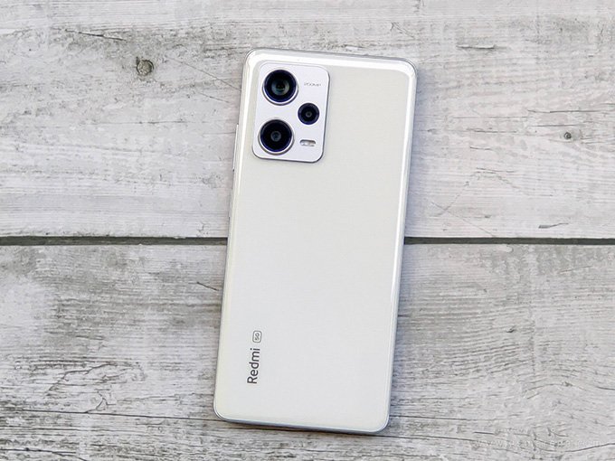 Ống kính chính 200MP là điểm nâng cấp camera đáng chú ý của Redmi Note 12 Pro+