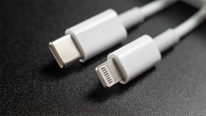 dòng iPhone 15 Pro sẽ được trang bị cổng  USB-C hỗ trợ ít nhất là USB 3.2