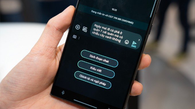 AI Live Translate trên Galaxy S24 giúp xóa bỏ rào cản ngôn ngữ