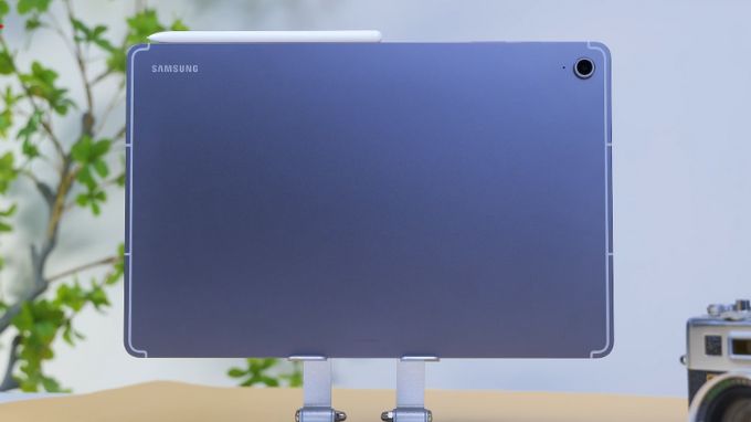 Thiết kế Galaxy Tab S10 FE Plus 