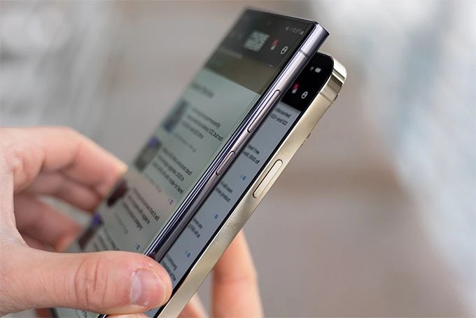 Tuổi thọ pin giữa iPhone 14 Pro Max và Galaxy S23 Ultra
