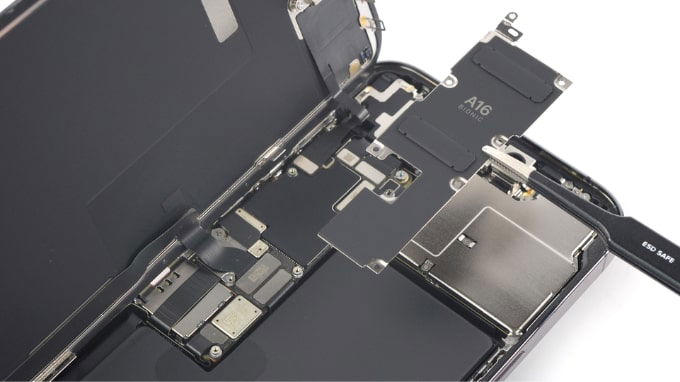 iPhone 14 Pro Max được trang bị A16 Bionic và con chip này chiếm 20% chi phí vật liệu mà Apple phải trả để chế tạo mỗi chiếc flagship của mình.