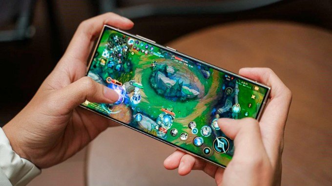Xiaomi 14 Ultra và Galaxy S24 Ultra có thể cân mọi tựa game mobile