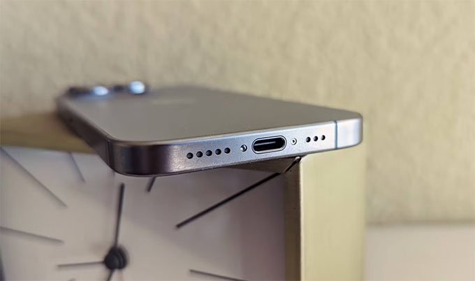 Việc Apple áp dụng USB-C và RCS có giúp ích gì không?