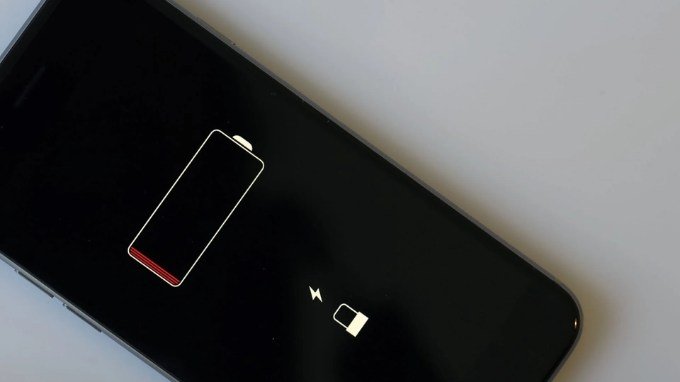 iPhone 15 cũ bị tụt pin nhanh