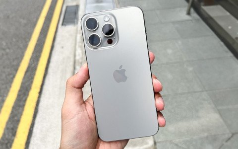iPhone 15 Pro Max Titan tự nhiên tiếp tục là phiên bản bán chạy nhất XTmobile
