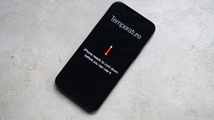 iPhone bị giảm sáng do nhiệt độ cao