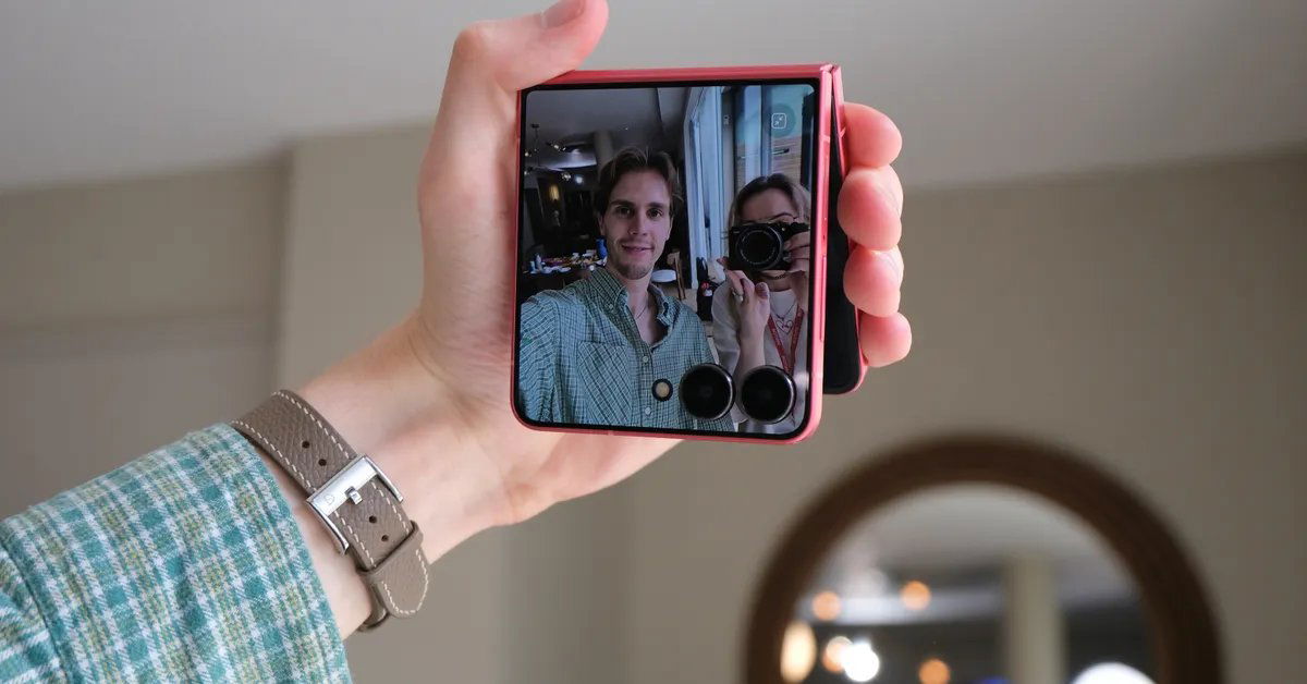 camera-galaxy-z-flip-7-xtmobile_1