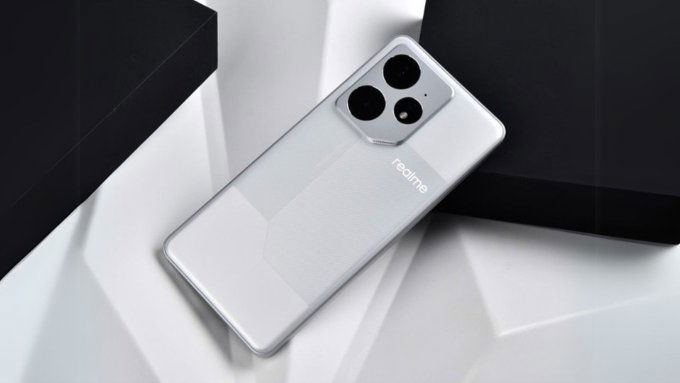 dien-thoai-hop-trend-gen-z-nhat-2025-2-xtmobile