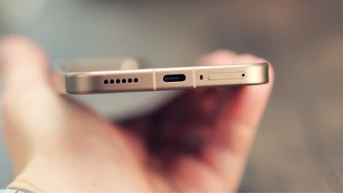 So sánh Xiaomi 15T Pro và Redmi K80 Ultra về pin sạc