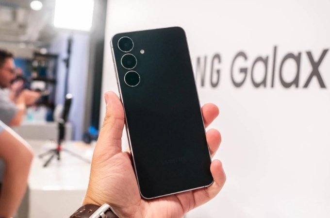 galaxy-s25-fe-den-xtmobile