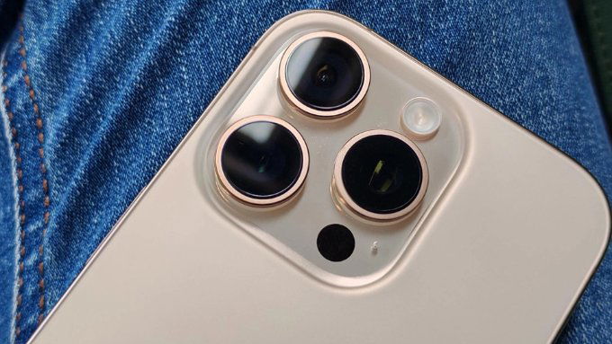 Camera iPhone 16 Pro Max