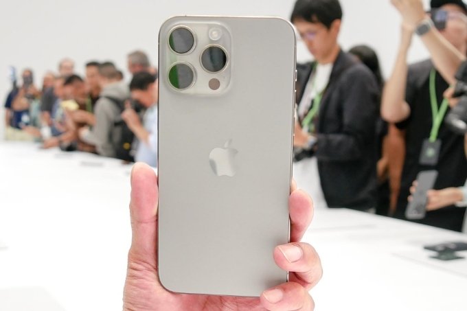 iphone-nao-dung-duoc-thoai-mai-3-nam-3-xtmobile