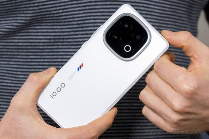 Những thông tin rò rỉ về iQOO 15 và iQOO 15 Ultra