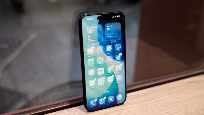 Liquid Glass trên các nền tảng Apple