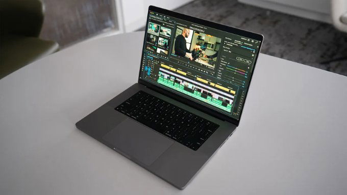 Macbook Pro M2 Max 16 inch