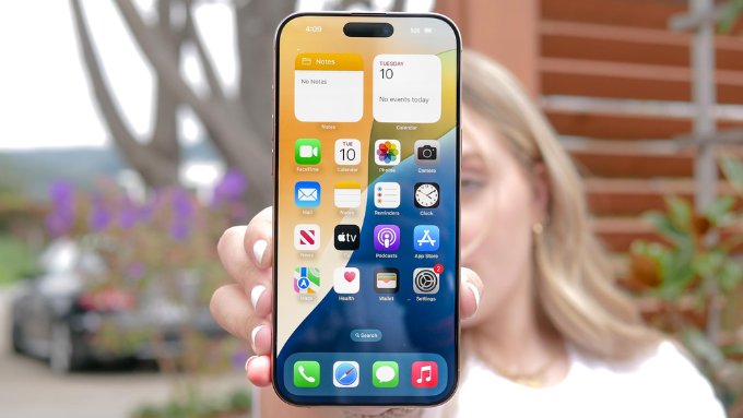 Màn hình iPhone 16 Pro Max