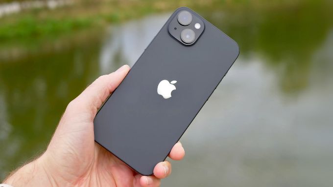 nen-mua-iphone-nao-ben-on-dinh-5-xtmobile