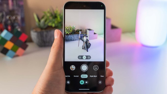 So sánh iPhone 17 và Google Pixel 10 về camera
