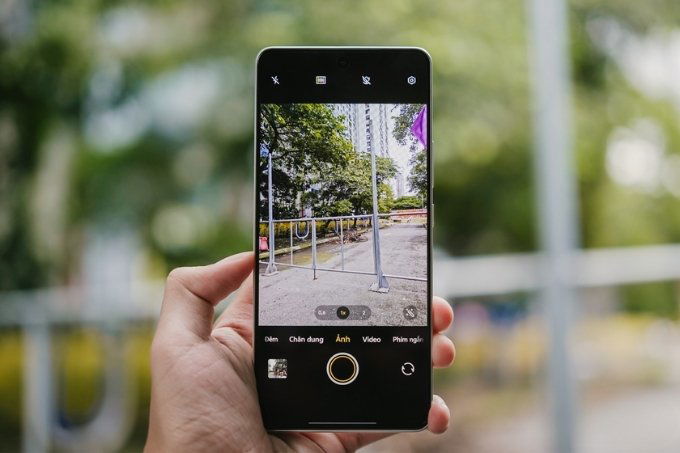 So sánh iQOO Neo 9s Pro Plus và Poco X7 Pro về camera