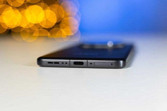 So sánh Oppo Find X9 Pro và Oppo Find X8 Pro về pin sạc