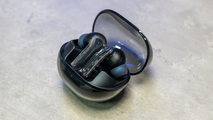 Tai nghe True Wireless SoundPeats Clear