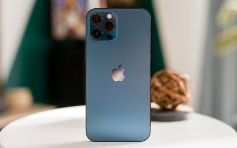 Năm 2025, mua iPhone 12 Pro Max cũ liệu có lỗi thời không?