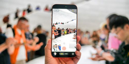 Cách sử dụng tính năng quay video kép mới trên iPhone 17