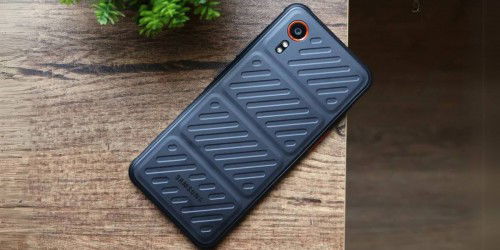 Điện thoại có thể thay thế pin mới của Samsung bị rò rỉ thông qua mã nguồn