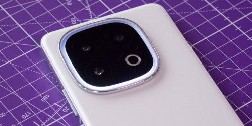 iQOO 15 Mini rò rỉ màn hình, chip xử lý và dung lượng pin khủng