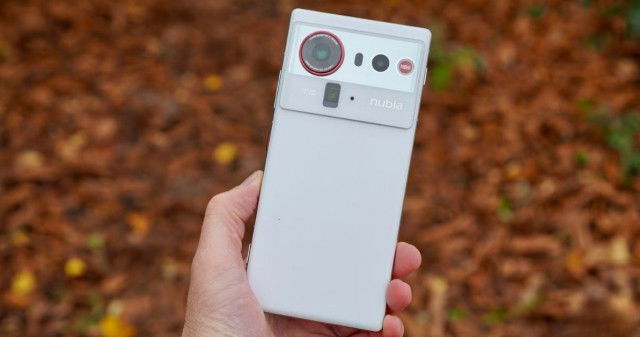 Đánh giá Nubia Z80 Ultra