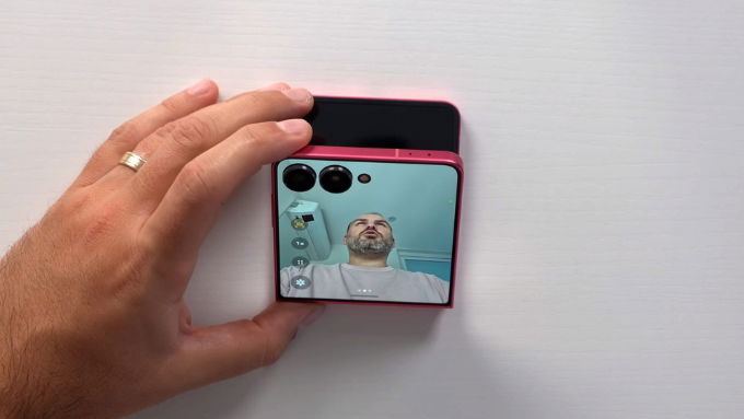 Auto Zoom cho phép chụp ảnh nhóm dễ dàng hơn