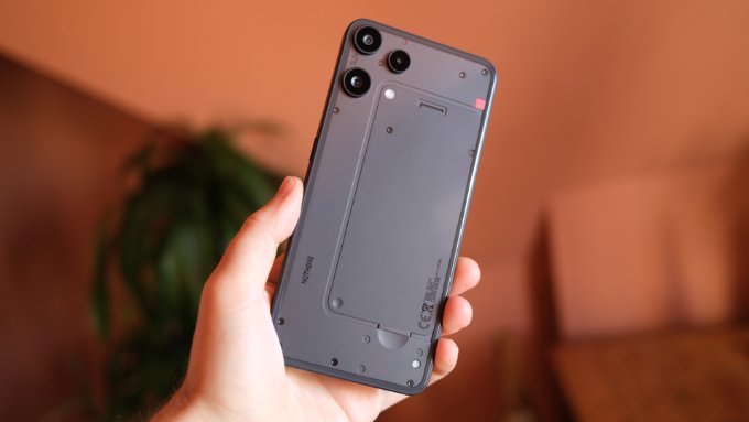 Trên tay Nothing Phone (3a) Lite
