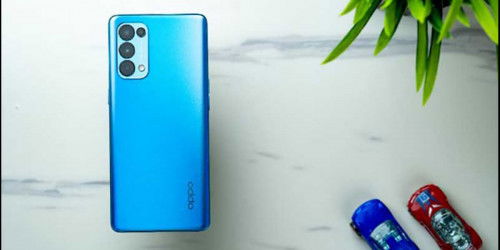 Oppo Reno6 lộ diện hình ảnh thực tế và một vài thông số của phiên bản tiêu chuẩn