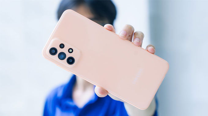 Samsung Galaxy A23 có ngoại hình đẹp