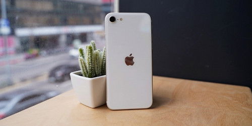 Doanh số iPhone SE 3 được bán ra tại Nhật Bản nhiều hơn so với hai thế hệ trước