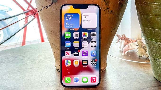 iPhone 13 Pro có kích thước màn hình nhỏ nhưng vẫn sắc nét