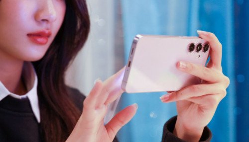 Samsung Galaxy A35 phù hợp với ai? Người dùng nào nên mua điện thoại?