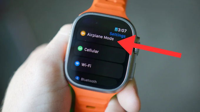 Cách bật chế độ máy bay trên smartwatch
