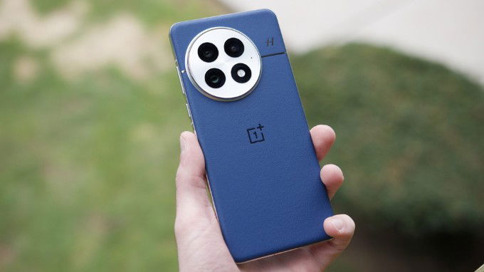 OnePlus 15R rò rỉ cấu hình chuẩn flagship: Màn hình 165Hz, chip Snapdragon 8 Elite