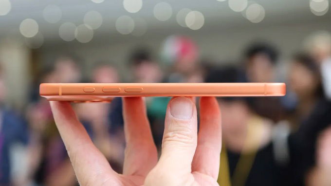 iPhone 17 Pro Max nặng 233 gram