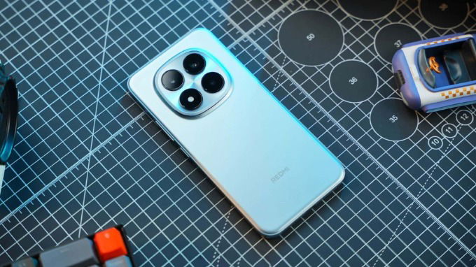 Thiết kế và độ hoàn thiện của Redmi Note 15 Plus