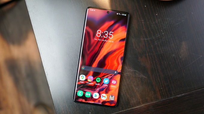 Phần mềm là nhược điểm lớn nhất