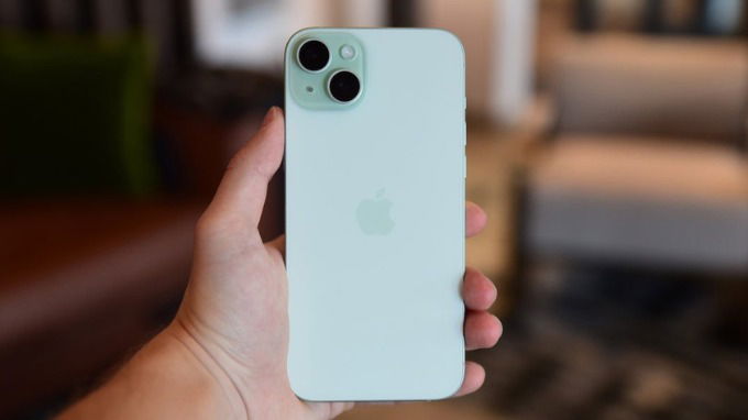 iPhone 15 Plus