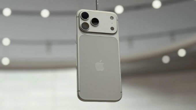 iPhone 17 Pro Max màu Bạc (Silver)