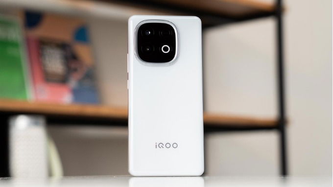 iQOO Z10 Turbo