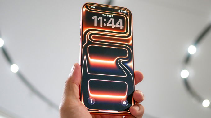 iPhone 17 Pro Max sở hữu màn hình Super Retina XDR OLED 6.9 inch