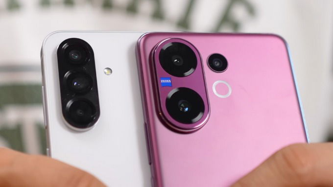 So sánh vivo V60 và Galaxy A56 về camera