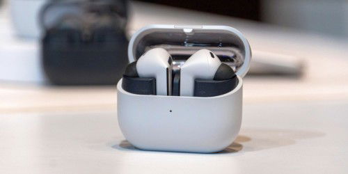 Đánh giá Galaxy Buds 3 FE: Tai nghe giá rẻ với ANC và Galaxy AI thông minh